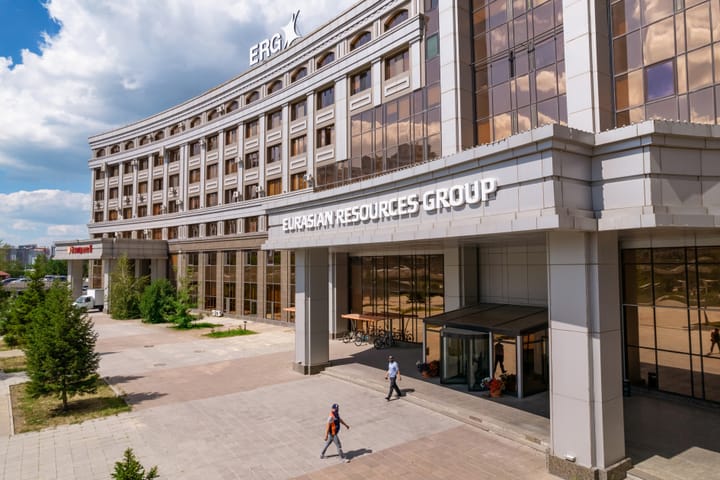 Glencore влиза в битката за 40% от ERG с финансова схема за ферохром, сочи FT